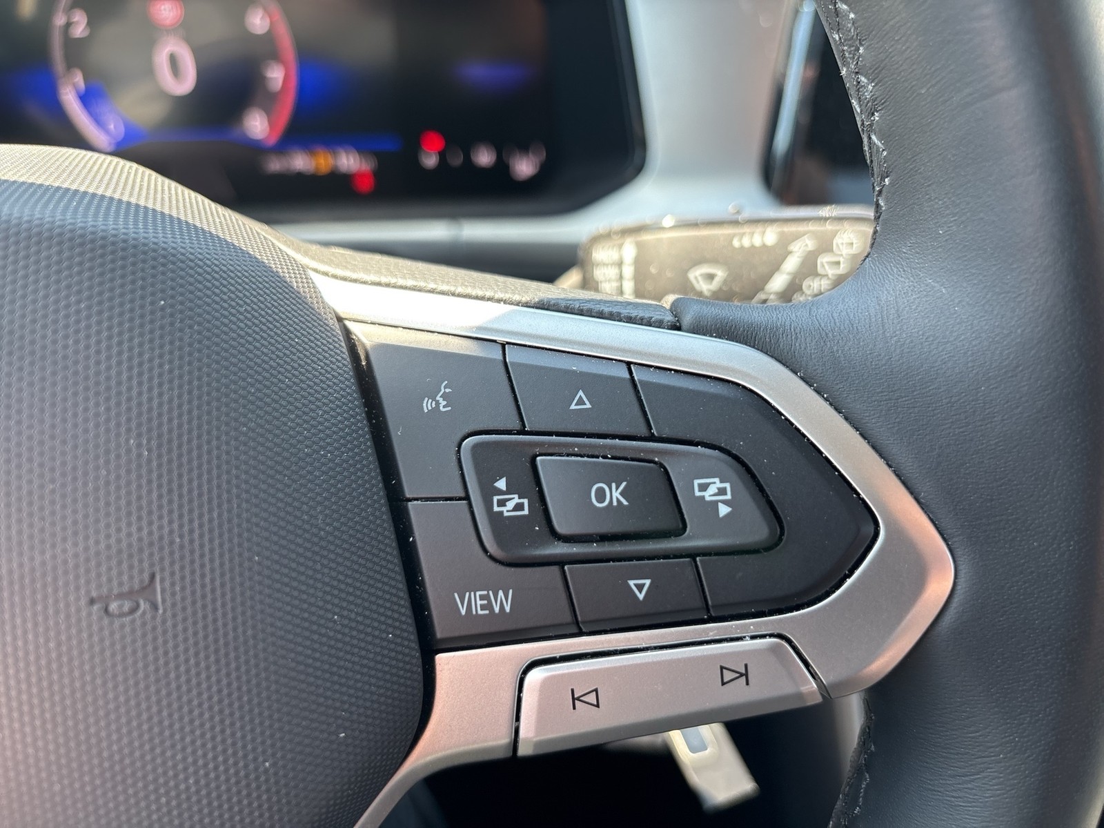 Volkswagen T-Roc 1.5 LIFE ACC LM17 NAVI LED+ CARPLAY