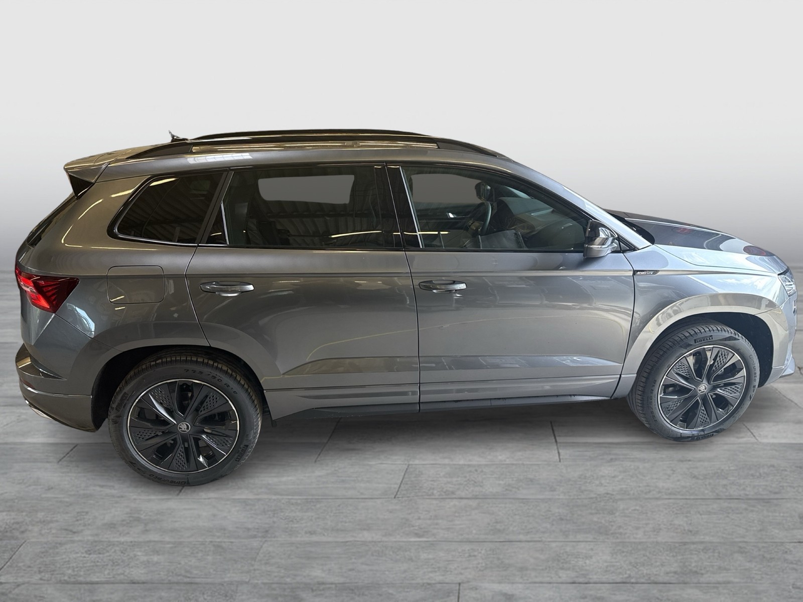 Skoda Karoq 2.0 SPORTLINE 4X4 PANO AHK CAM ACC LM18