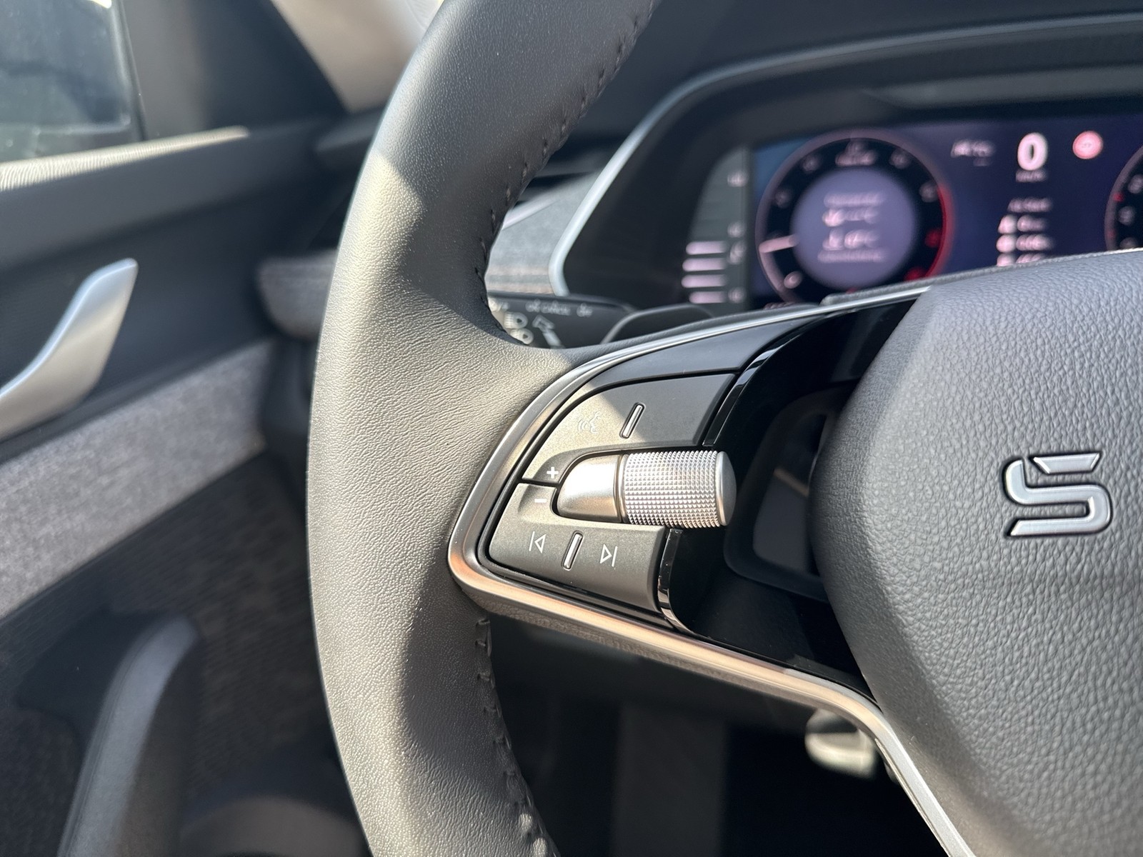 Skoda Octavia Combi 1.5 e-TEC SELECTION PANO 360°CAM