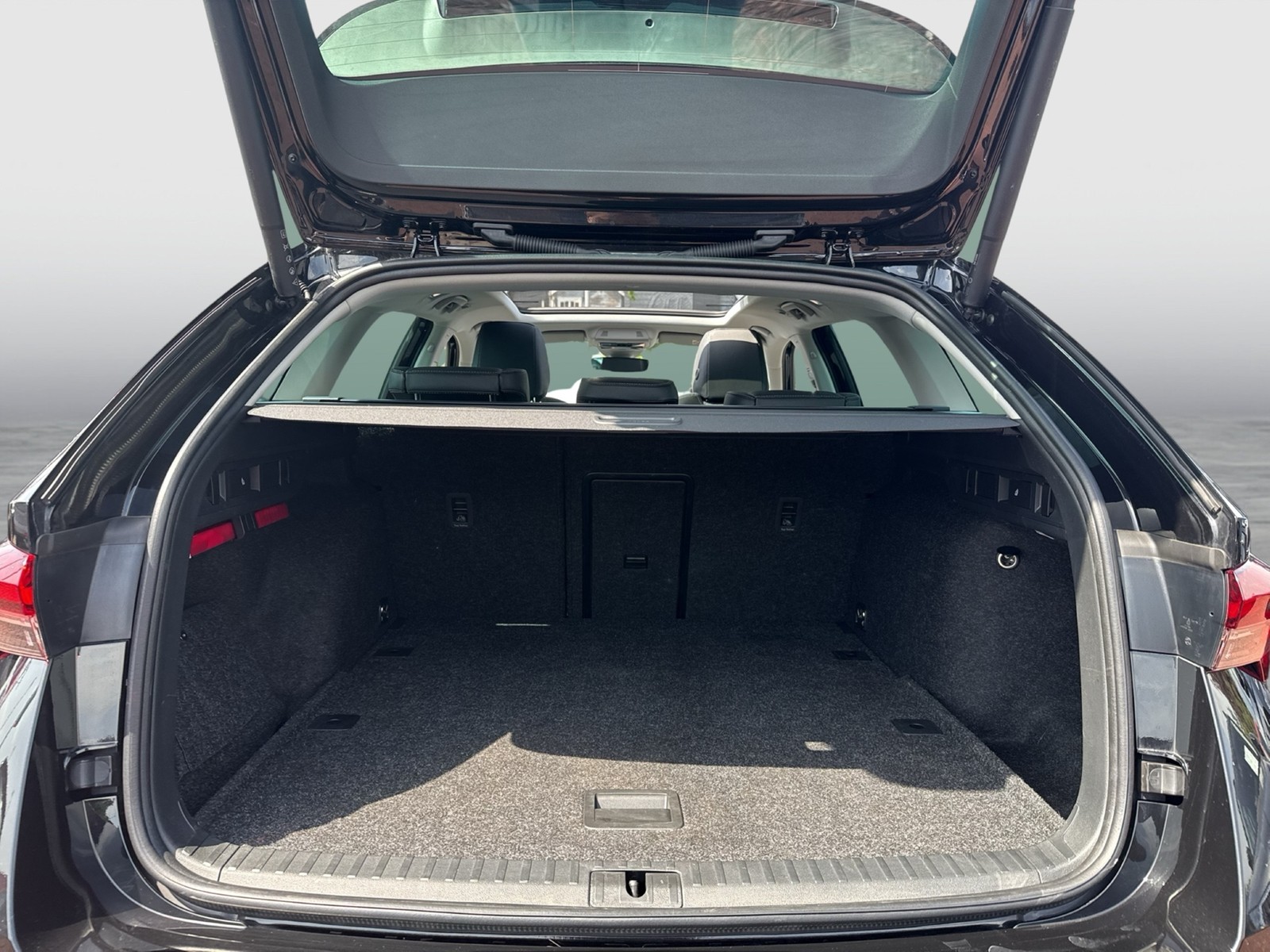 Skoda Octavia Combi 1.5 e-TEC SELECTION PANO 360°CAM