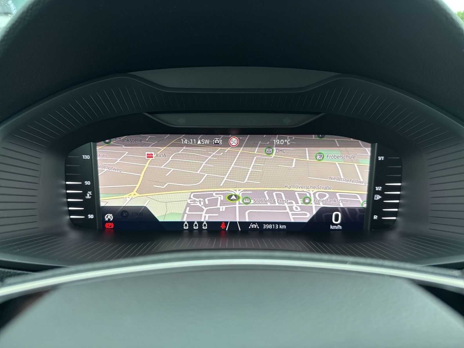 Skoda Karoq 1.5 SELECTION CAM ACC NAVI LM17 CARPLAY