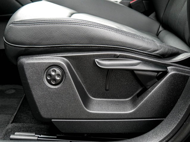 Audi Q2 30 advanced BLACKPAK CAM ACC E-KLAPPE NAVI+