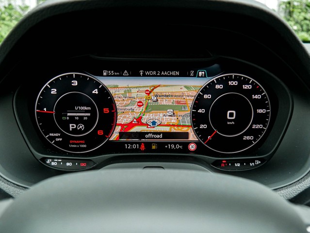Audi Q2 30 advanced BLACKPAK CAM ACC E-KLAPPE NAVI+