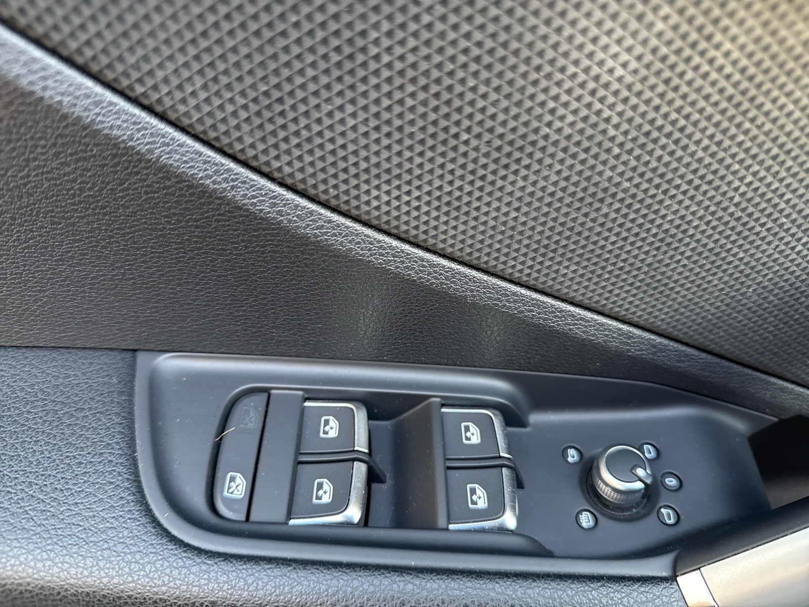 Audi Q2 30 advanced BLACKPAK CAM ACC E-KLAPPE NAVI+