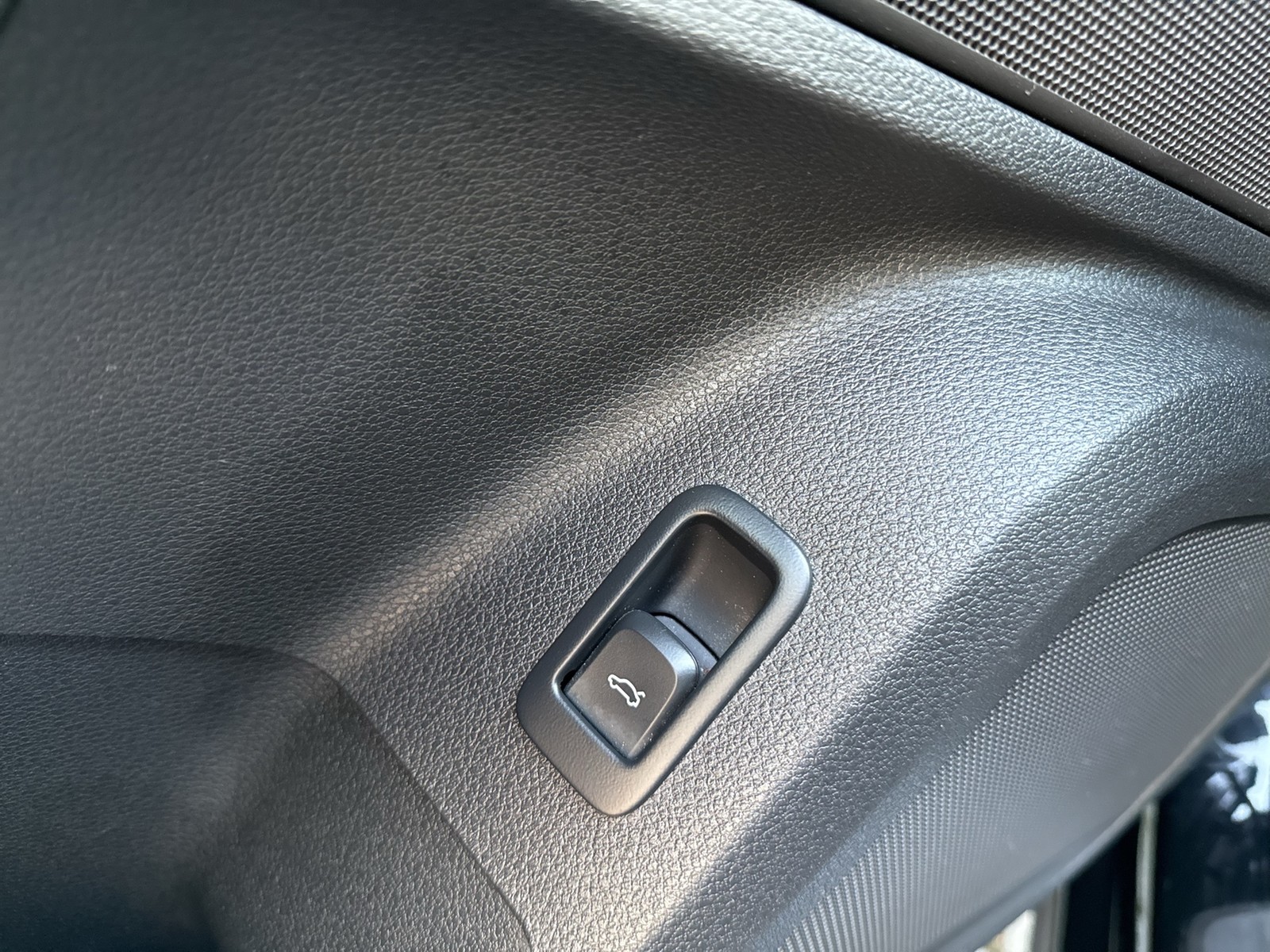Audi Q2 30 advanced BLACKPAK CAM ACC E-KLAPPE NAVI+