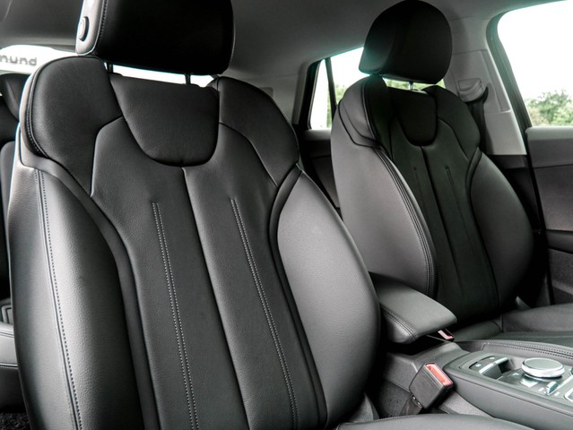 Audi Q2 30 advanced BLACKPAK CAM ACC E-KLAPPE NAVI+
