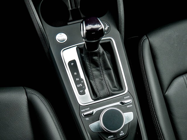 Audi Q2 30 advanced BLACKPAK CAM ACC E-KLAPPE NAVI+