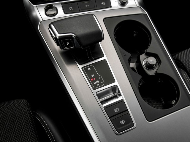 Audi A6 Avant 45 quattro S LINE BLACKPAK STANDHZ. AHK