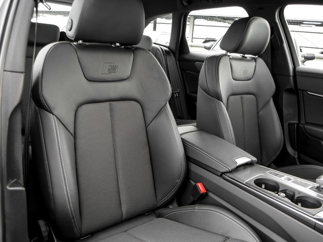 Audi A6 Avant 45 quattro S LINE BLACKPAK STANDHZ. AHK