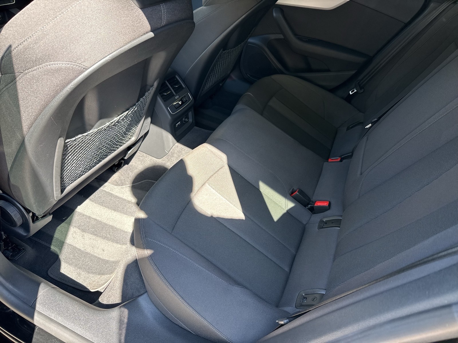 Audi A5 Sportback 40 S LINE BLACKPAK STANDHEIZ AHK CAM