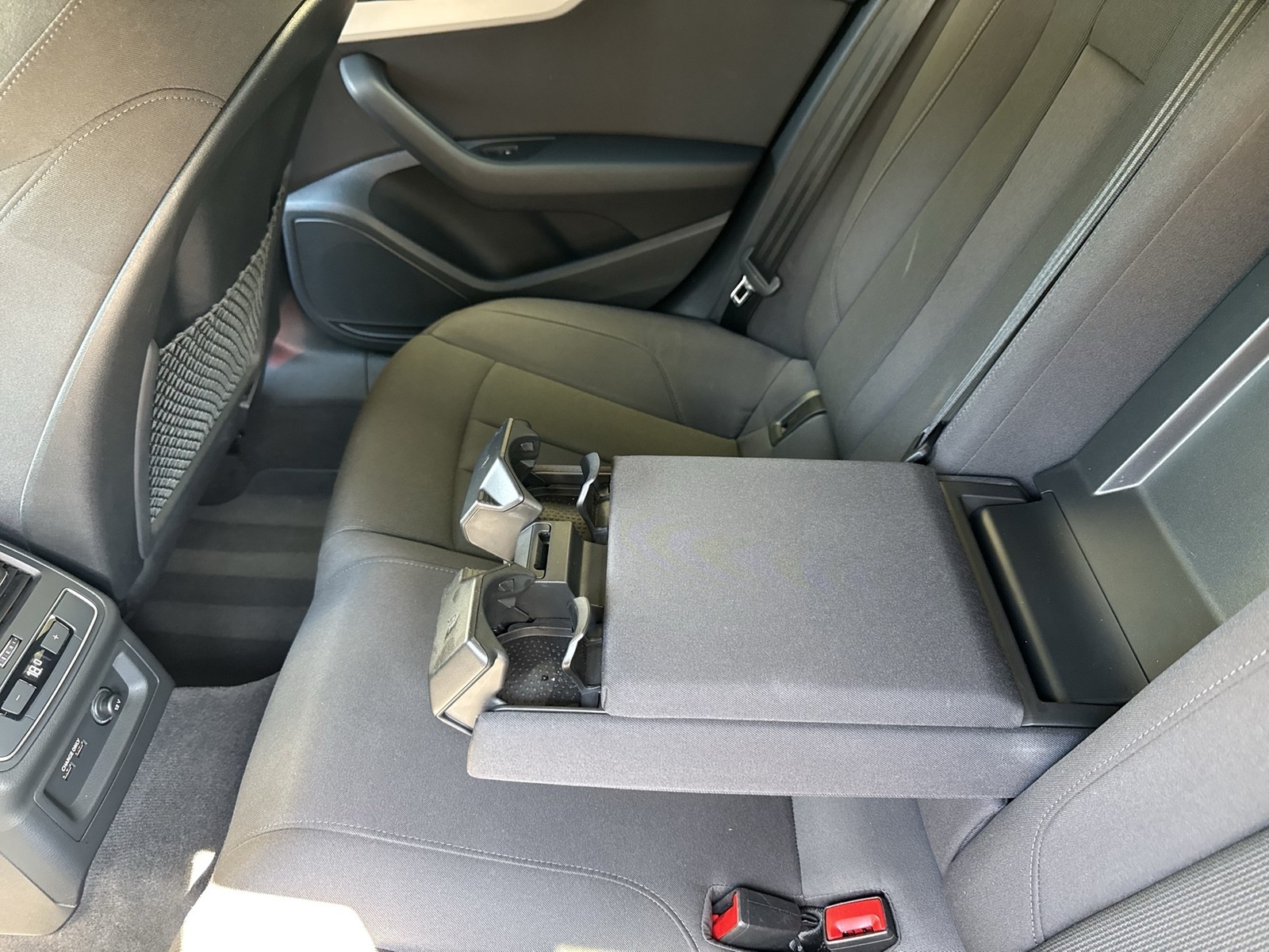 Audi A5 Sportback 40 S LINE BLACKPAK STANDHEIZ AHK CAM