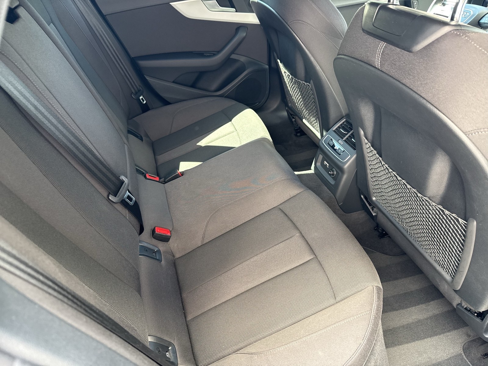 Audi A5 Sportback 40 S LINE BLACKPAK STANDHEIZ AHK CAM