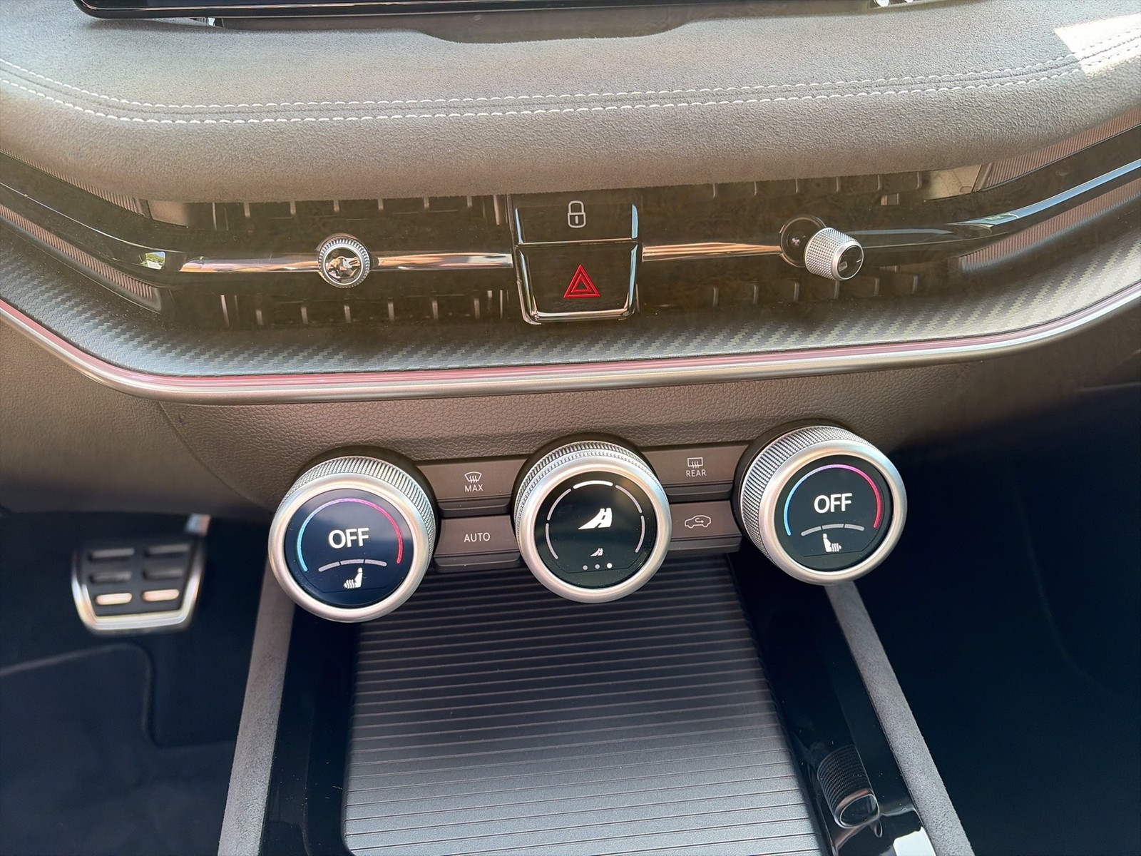 Skoda Superb Combi 1.5 iV SPORTLINE CANTON AHK LM19