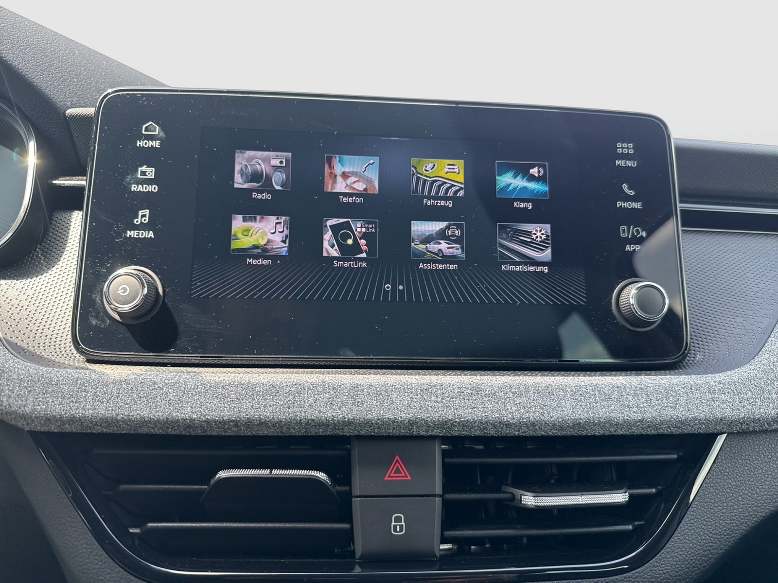 Skoda Scala 1.0 TOUR BLACKPACKAGE CAM MATRIX CARPLAY