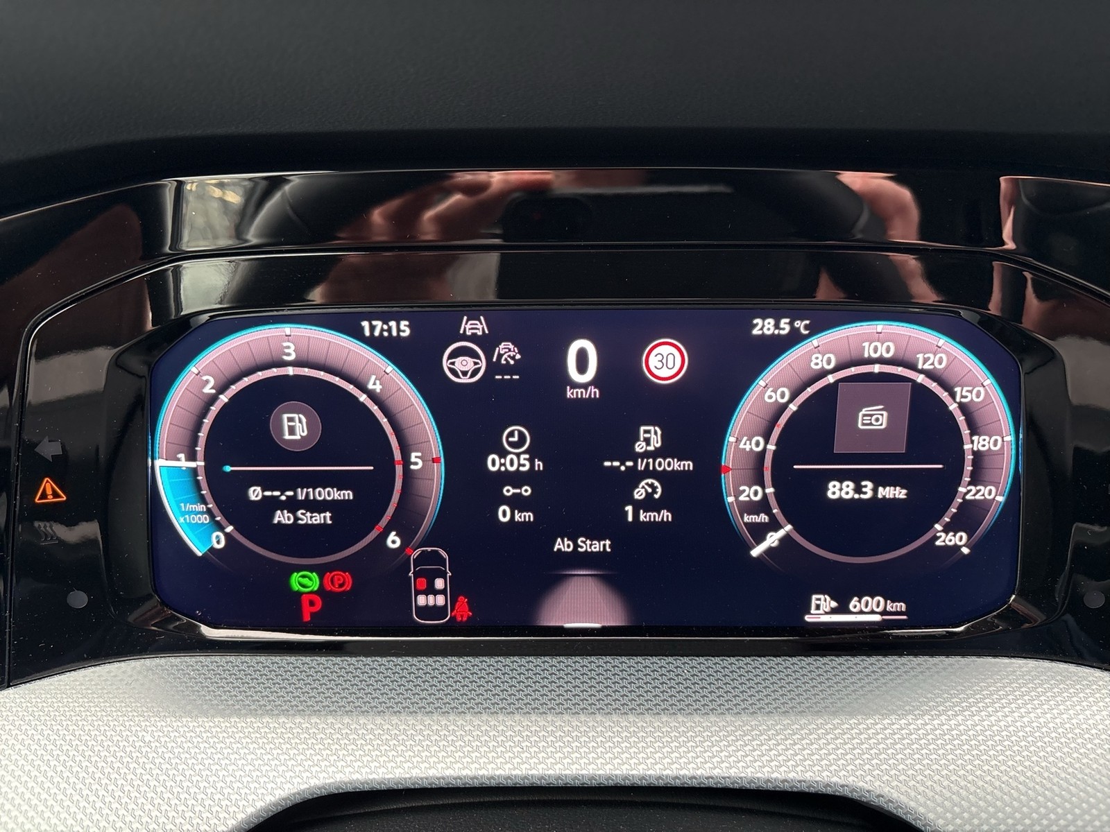 Volkswagen Golf VIII 2.0 GOAL AHK CAM ACC NAVI LED+ CARPLAY