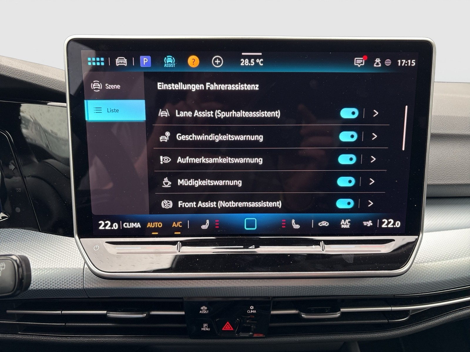 Volkswagen Golf VIII 2.0 GOAL AHK CAM ACC NAVI LED+ CARPLAY