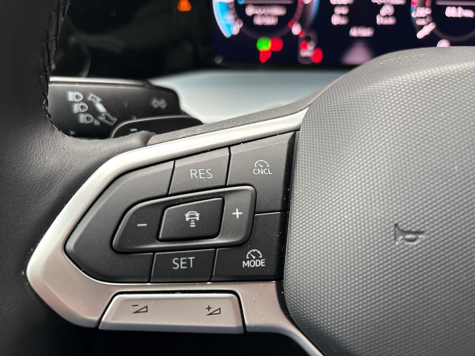 Volkswagen Golf VIII 2.0 GOAL AHK CAM ACC NAVI LED+ CARPLAY