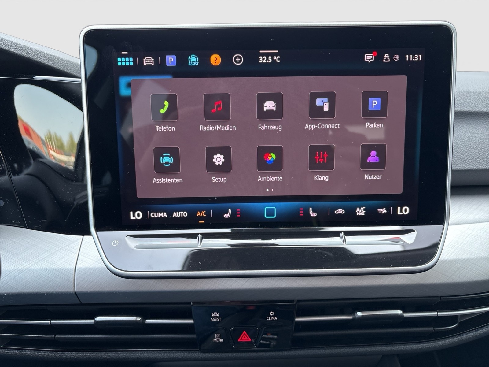 Volkswagen Golf VIII 1.5 eTSI LIFE CAM ACC CARPLAY SITZHEIZ