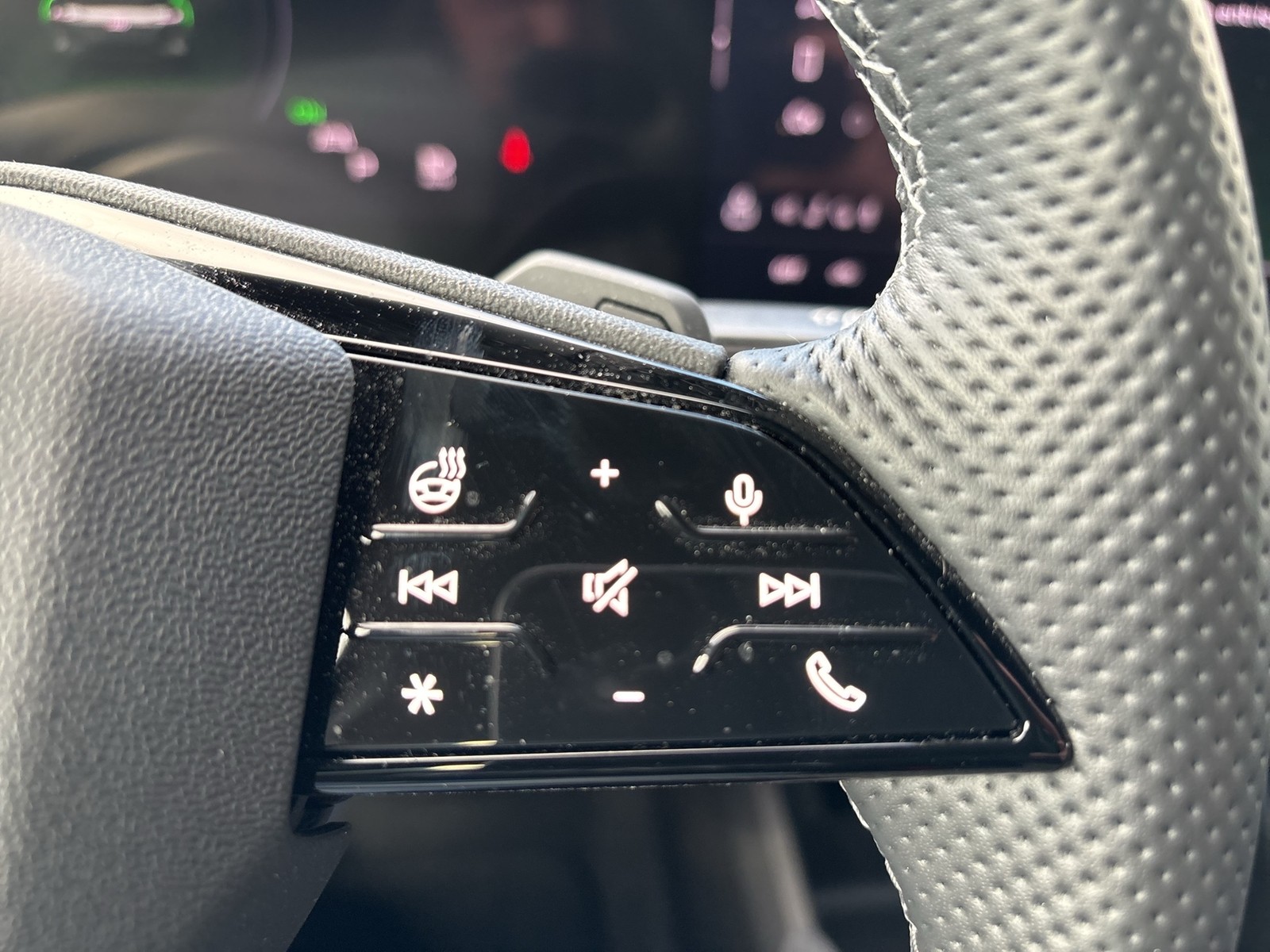 Audi A6 e-tron Avant performance advanced MATRIX LM20