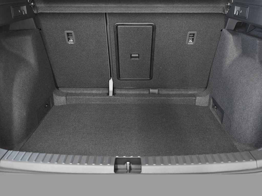 Seat Ateca 1.5 ROAD EDITION DSG AHK CAM NAVI KEYLESS