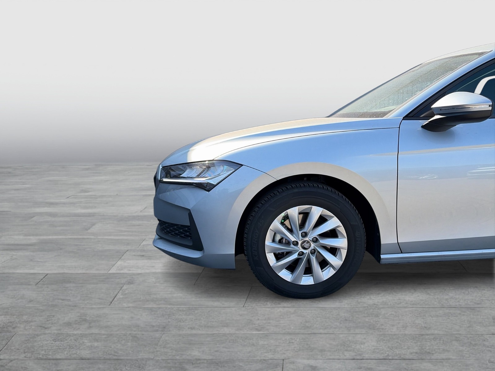 Skoda Superb Combi 2.0 AHK CAM ACC NAVI ALU CARPLAY