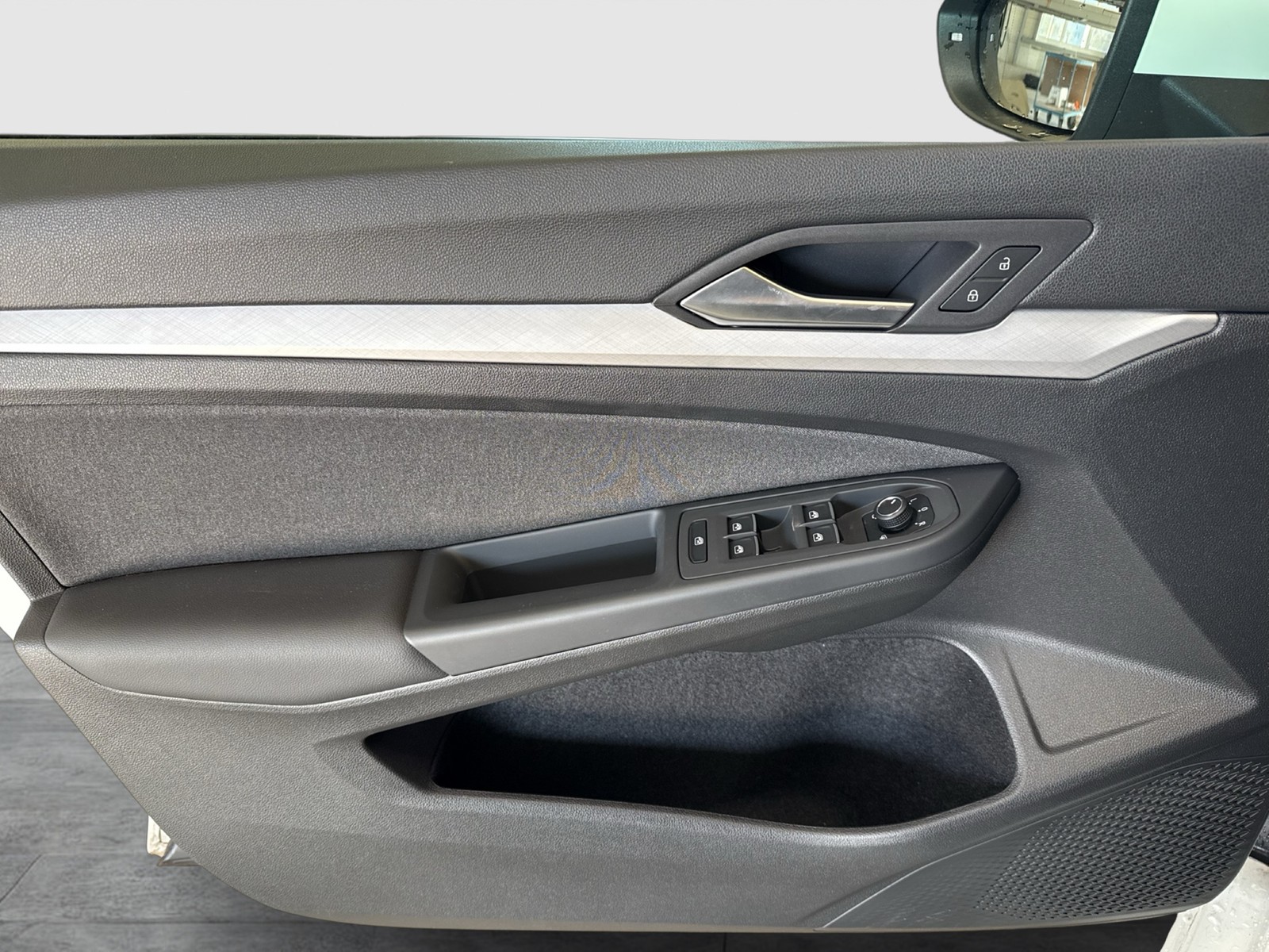 Volkswagen Golf VIII 2.0 LIFE FACELIFT AHK ACC CARPLAY ALU