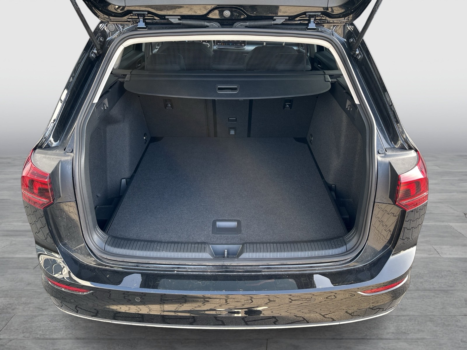 Volkswagen Golf Variant VIII 2.0 GOAL FACELIFT PANO CARPLAY