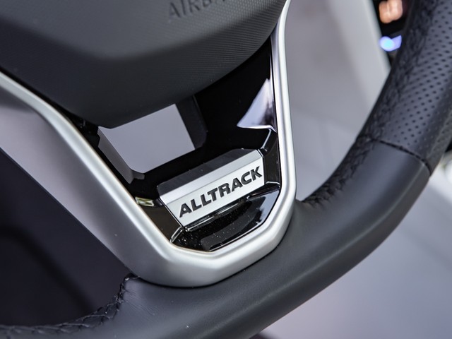 Volkswagen Passat Alltrack 2.0 MATRIX NAVI LEDER PANO