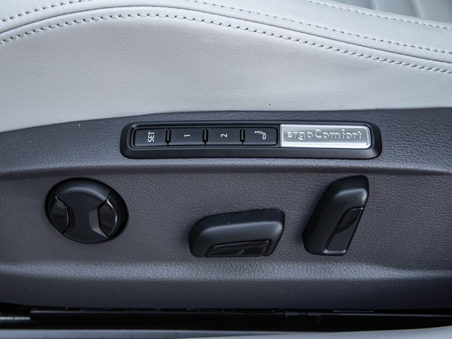 Volkswagen Passat Alltrack 2.0 MATRIX NAVI LEDER PANO