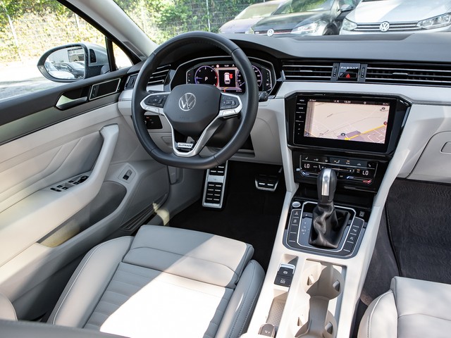 Volkswagen Passat Alltrack 2.0 MATRIX NAVI LEDER PANO