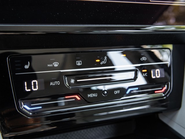 Volkswagen Passat Alltrack 2.0 MATRIX NAVI LEDER PANO