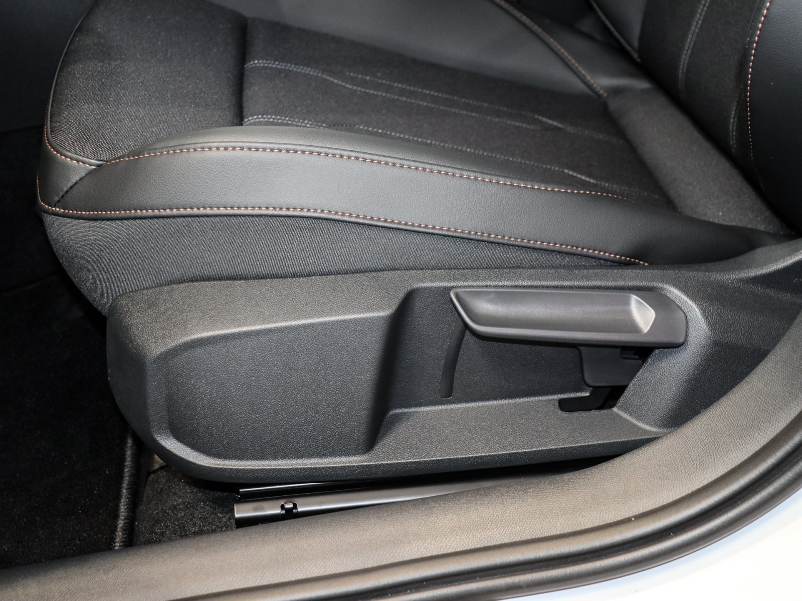 Cupra Formentor 1.5 DSG AHK E-KLAPPE ACC PDC 19LM