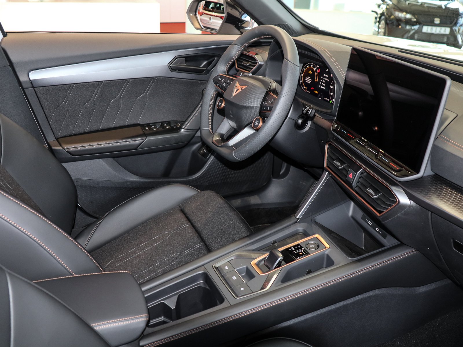 Cupra Formentor 1.5 DSG AHK E-KLAPPE ACC PDC 19LM