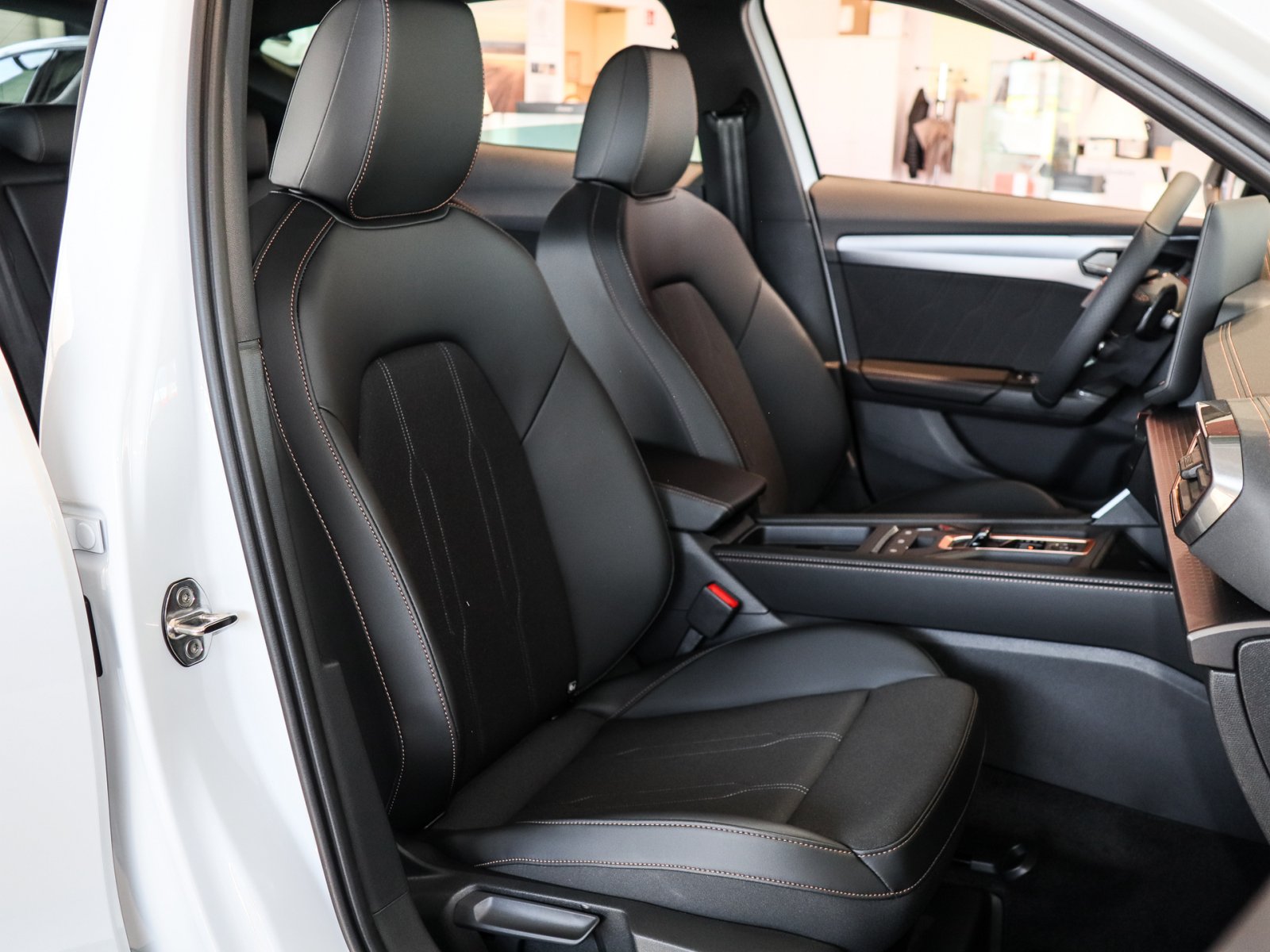 Cupra Formentor 1.5 DSG AHK E-KLAPPE ACC PDC 19LM