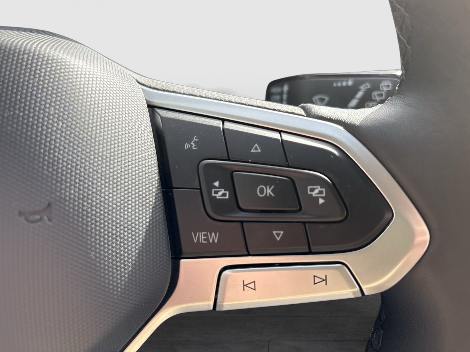 Volkswagen Touran 2.0 GOAL 7SITZE CAM ACC CARPLAY SITZHEIZ.