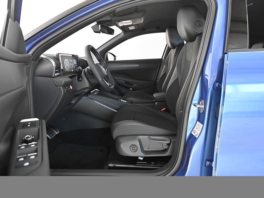 Volkswagen T-Roc 1.5 R-LINE DSG HARMANKARDON eKLAPPE AHK