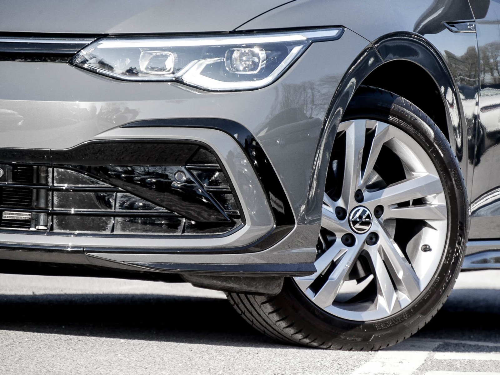 Volkswagen Golf Variant VIII 1.5 R-LINE AHK ACC LM17 NAVI