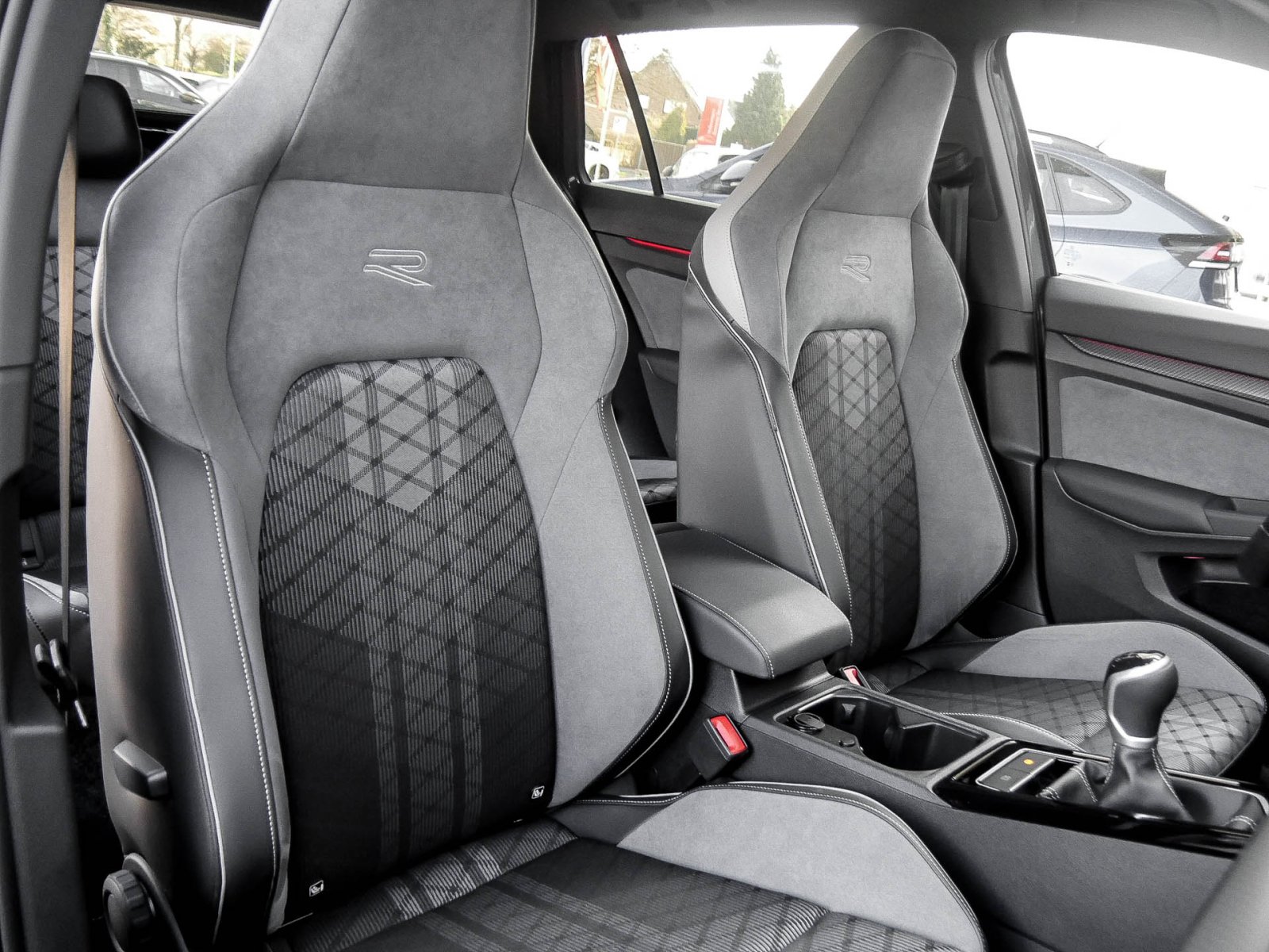 Volkswagen Golf Variant VIII 1.5 R-LINE AHK ACC LM17 NAVI