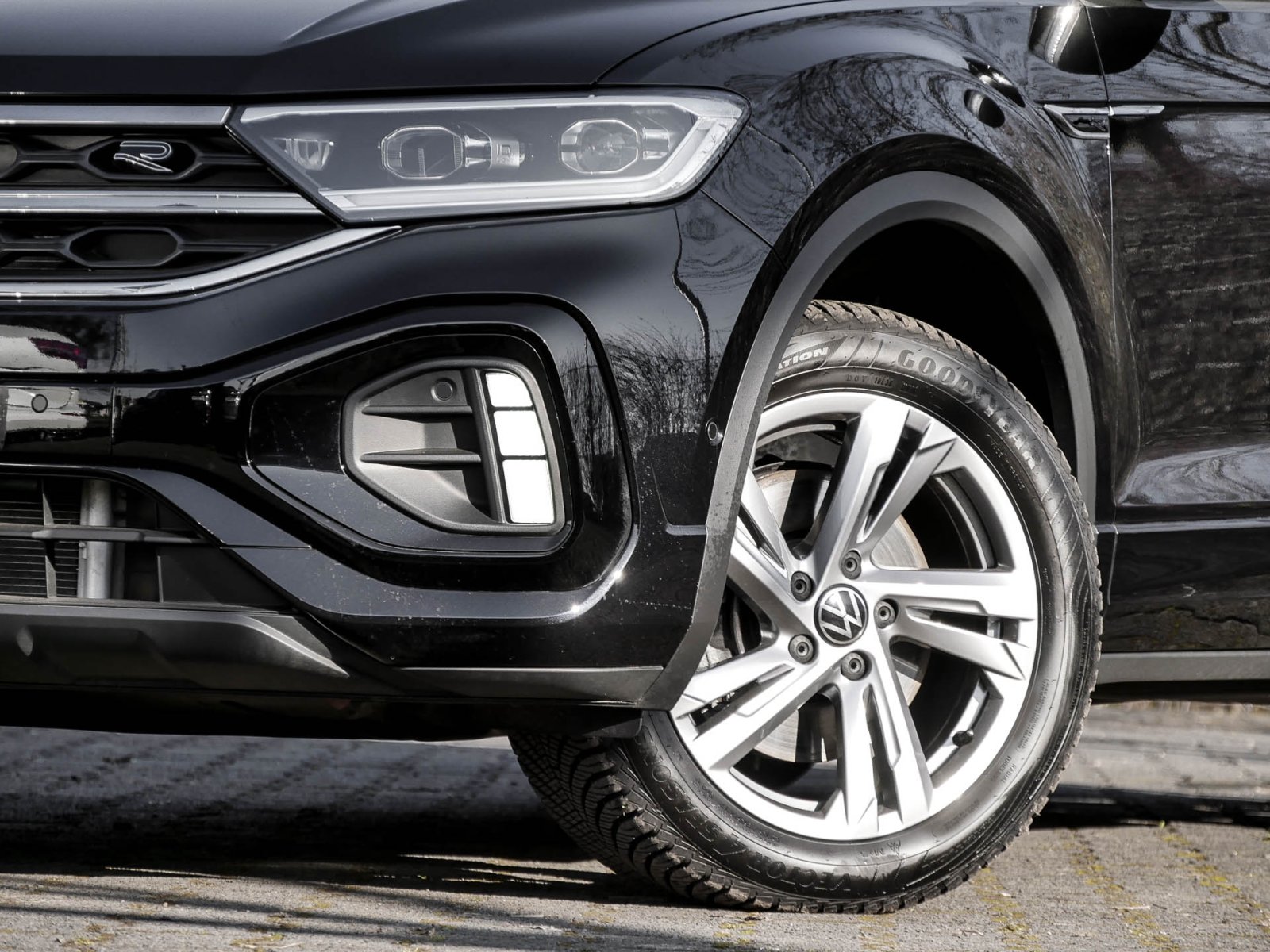 Volkswagen T-Roc 2.0 R-LINE AHK CAM ACC LM17 NAVI SITZHEIZ.