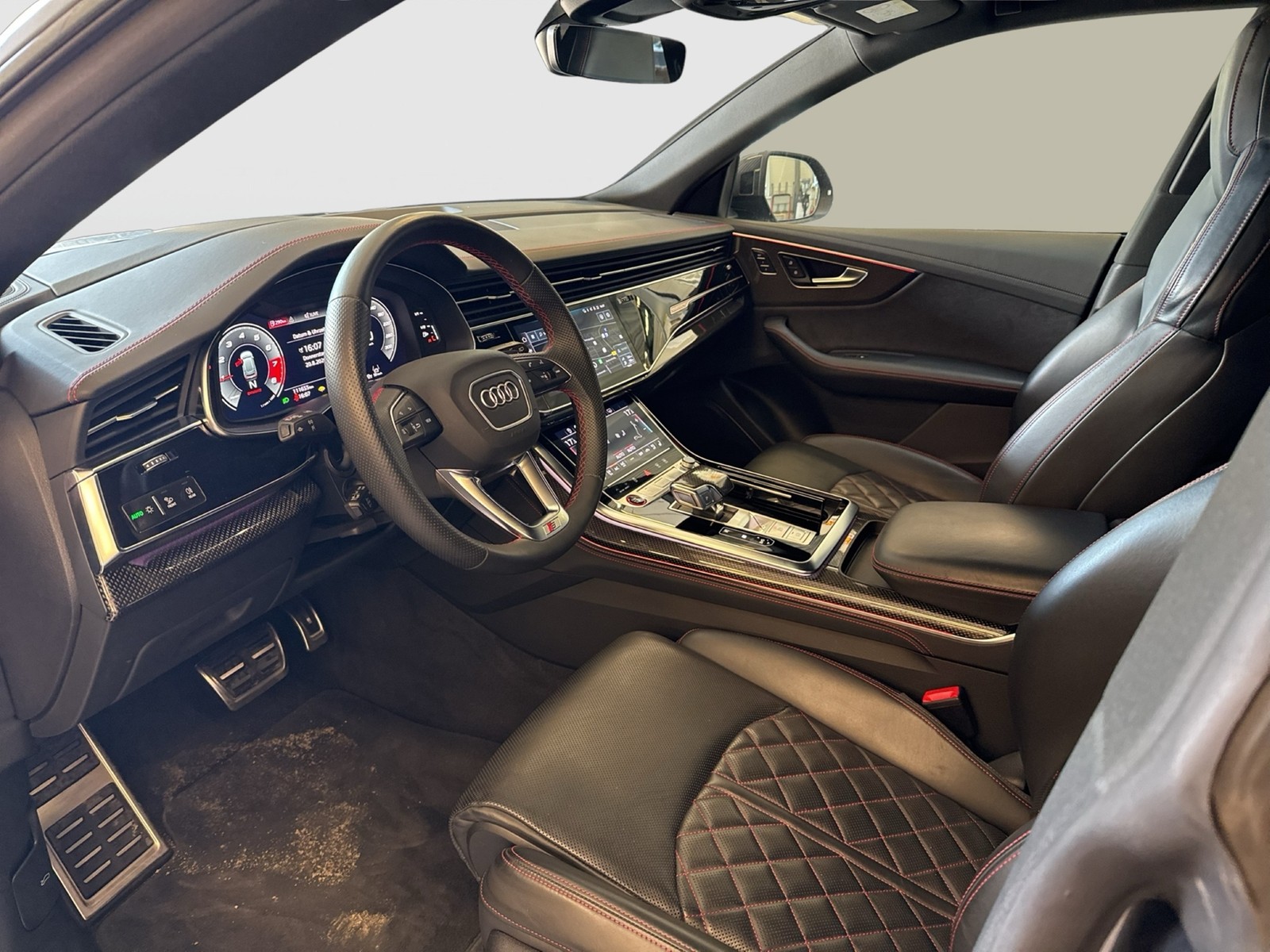 Audi SQ8 Qu. competition plus AHK 360CAM ACC LM22