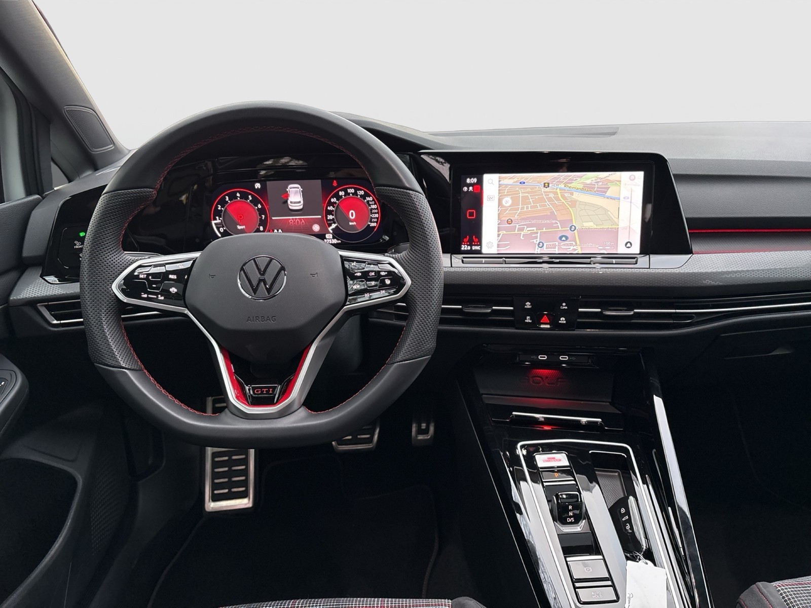 Volkswagen Golf VIII 2.0 GTI PANO NAVI LED+ LM17 CARPLAY
