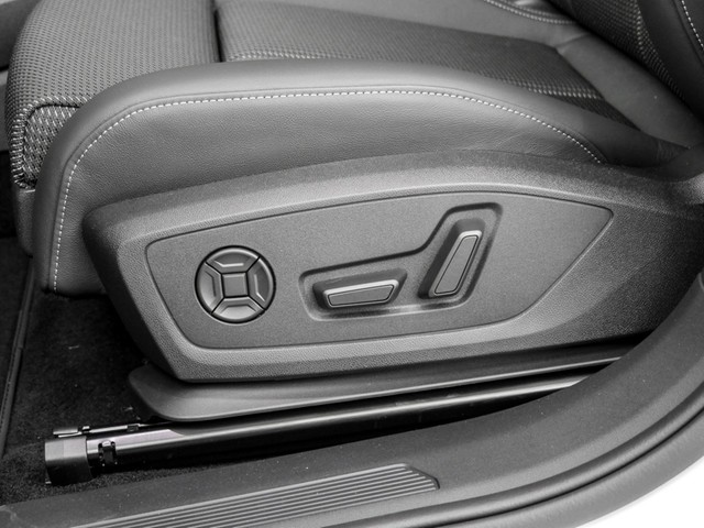 Audi Q4 e-tron 40 S LINE AHK KAMERA ALU20 eKLAPPE NAVI
