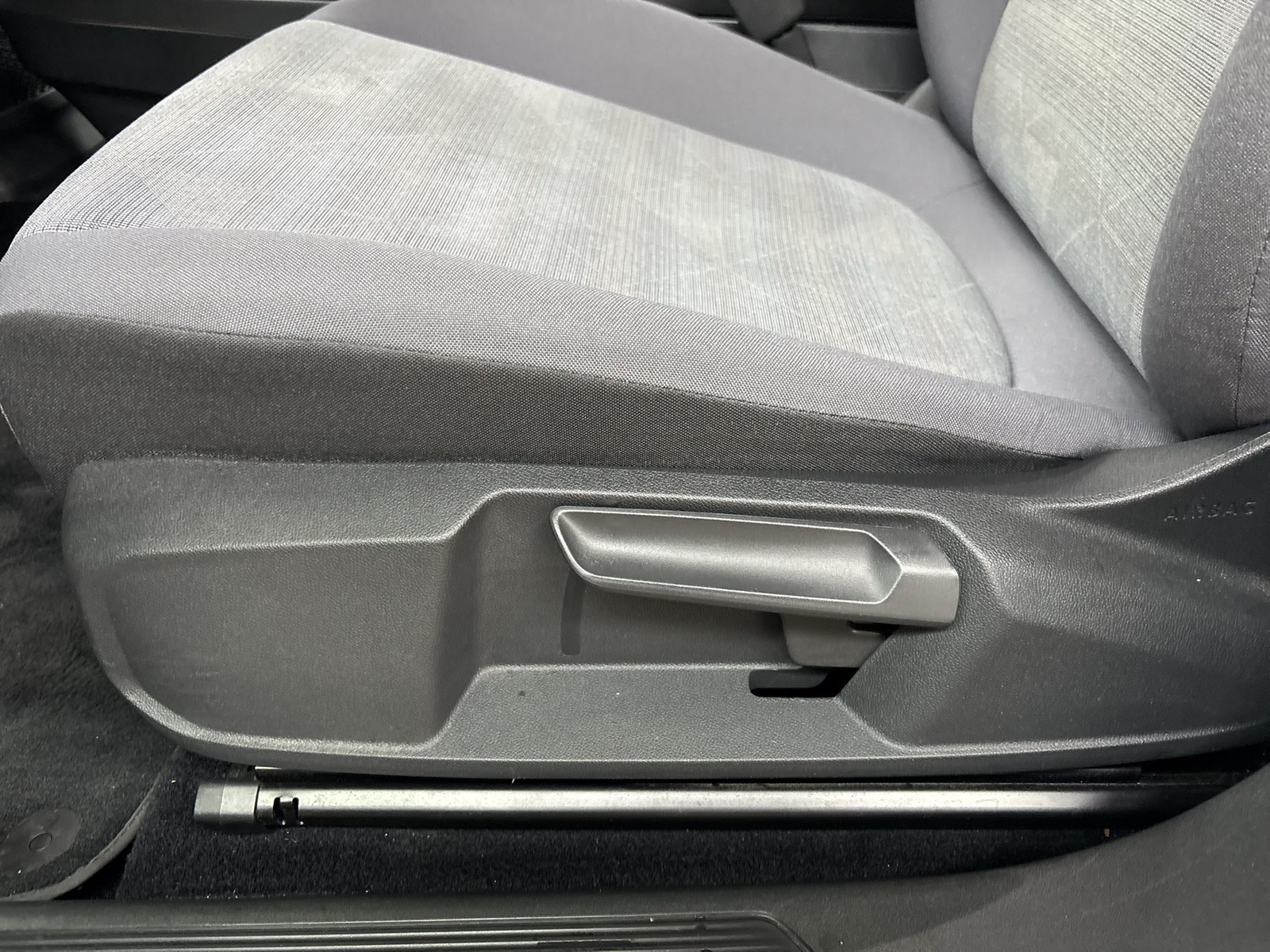 Volkswagen ID.3 Pro Performance WÄRMEPUMPE LM19 NAVI SITZHZ