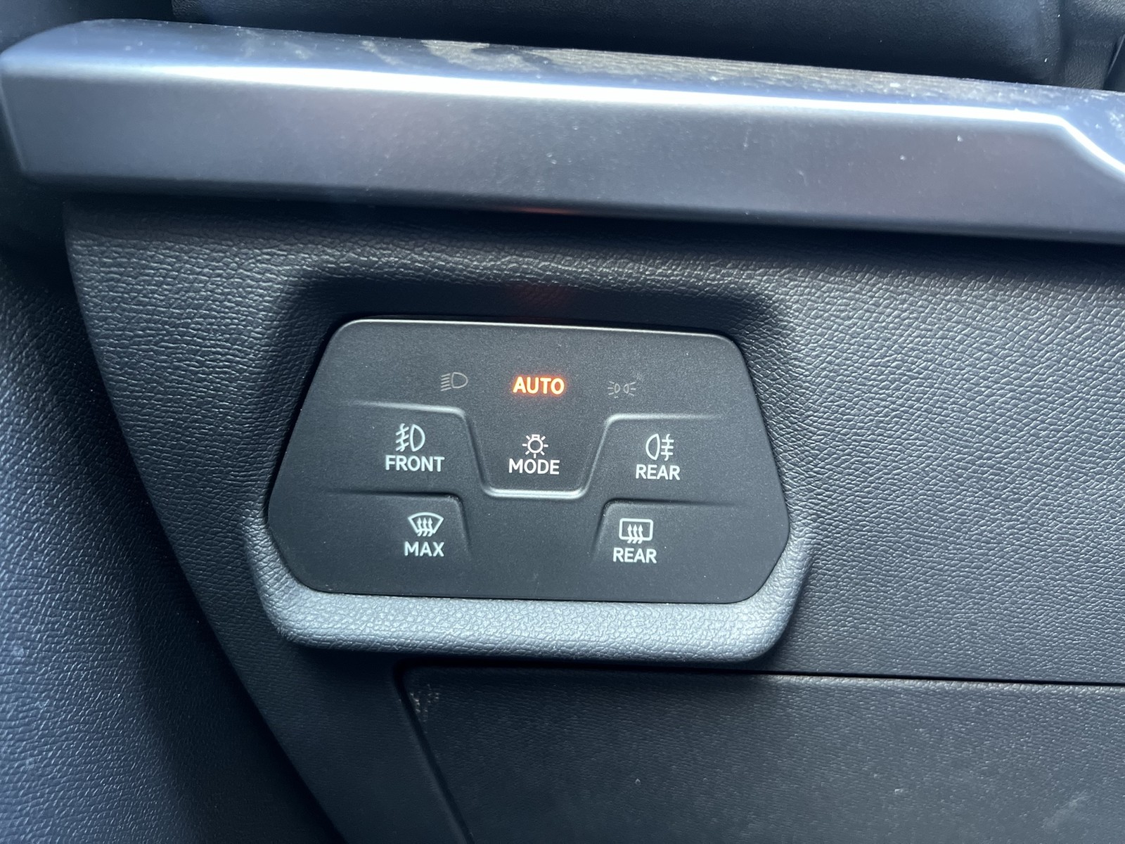 Cupra Formentor 1.5 eTSI NEUES MODELL 360°CAM ACC NAVI