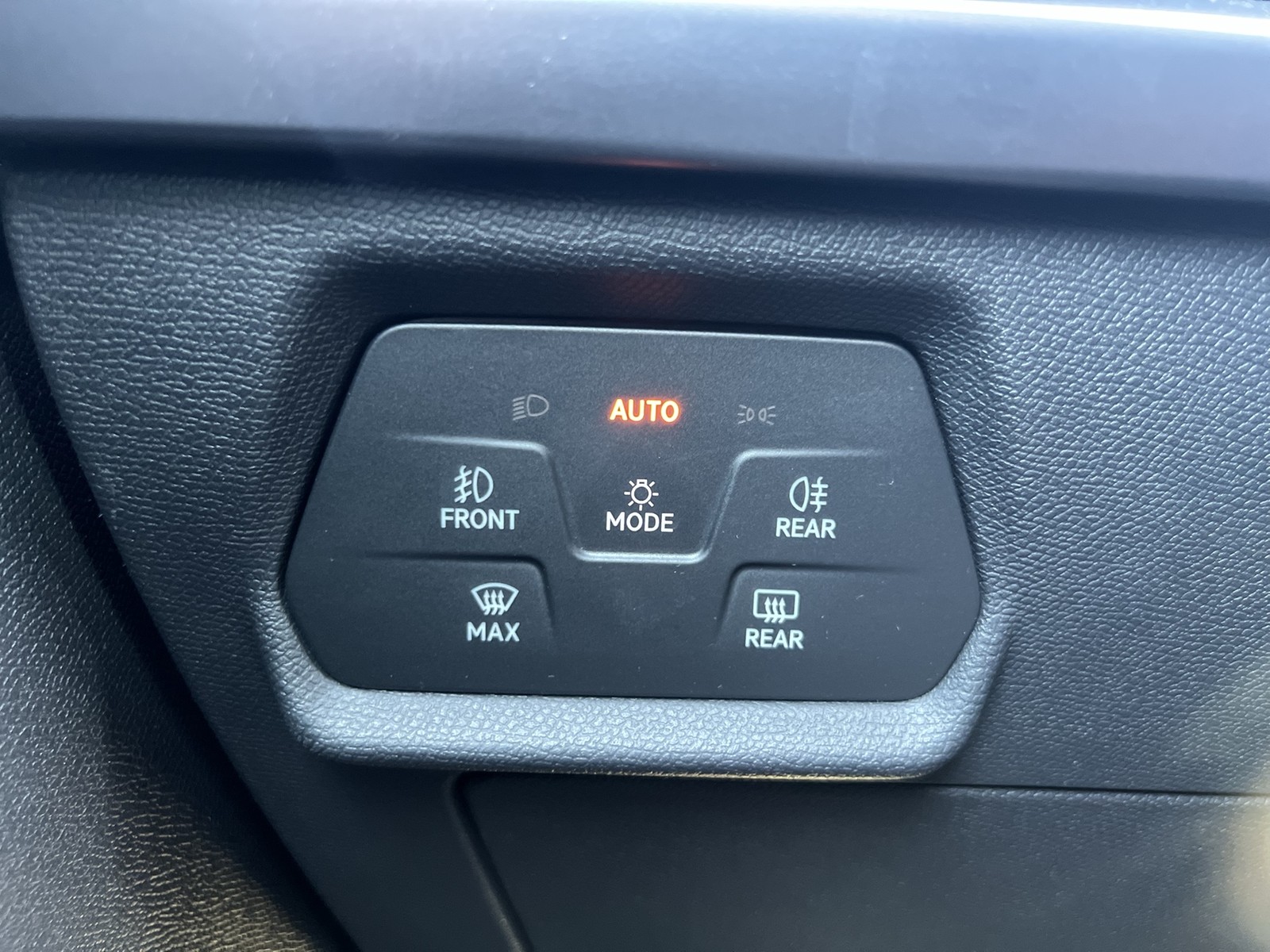 Cupra Formentor 1.5 eTSI NEUES MODELL 360°CAM ACC NAVI