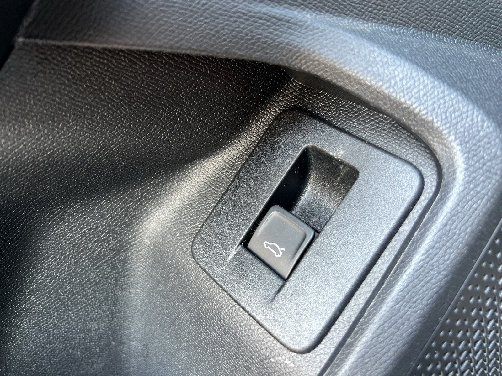 Cupra Leon ST 2.0 FACELIFT AHK CAM ACC E-KLAPPE NAVI