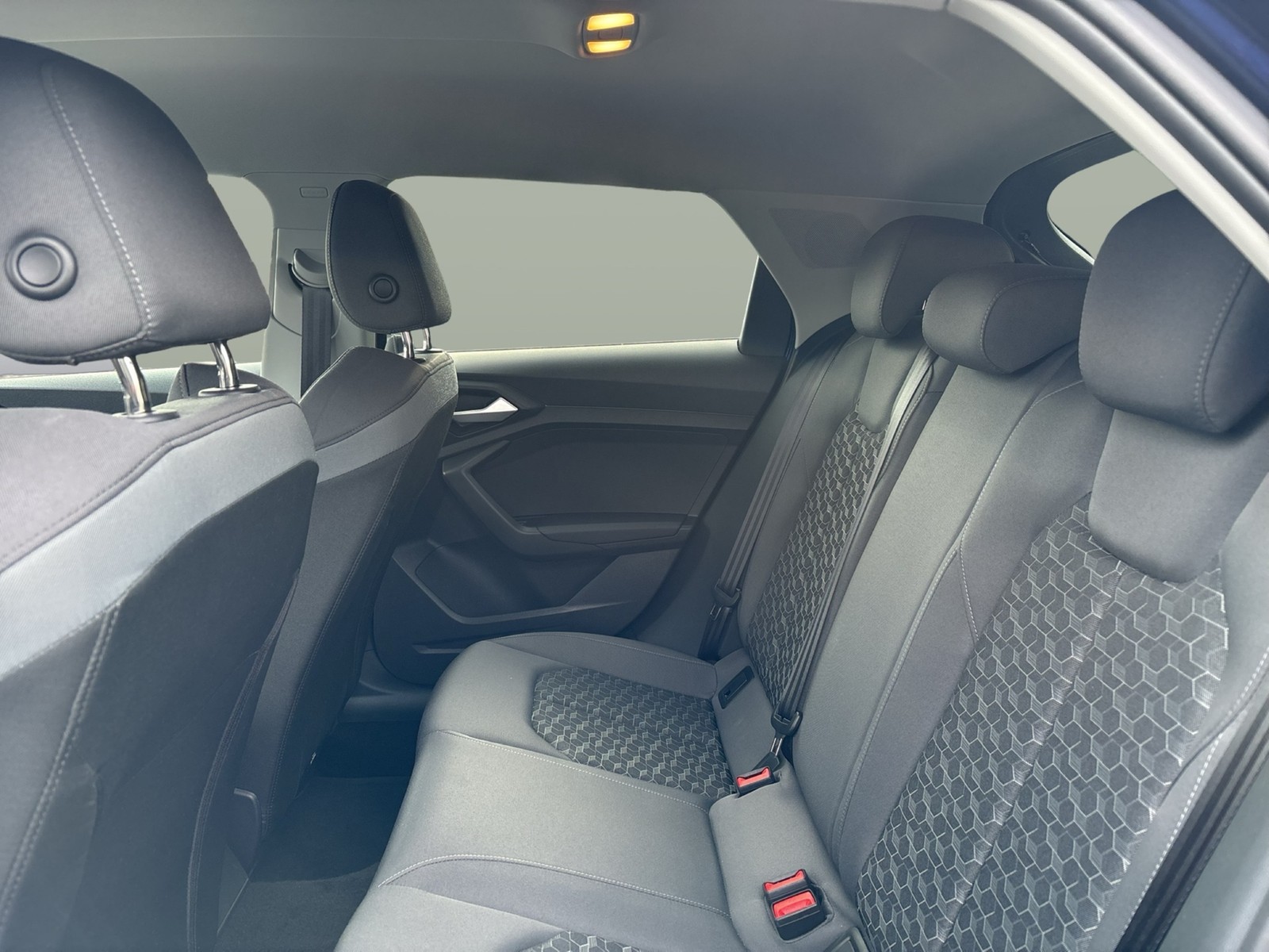 Audi A1 Sportback 35 advanced LM17 CARPLAY SITZHEIZ.