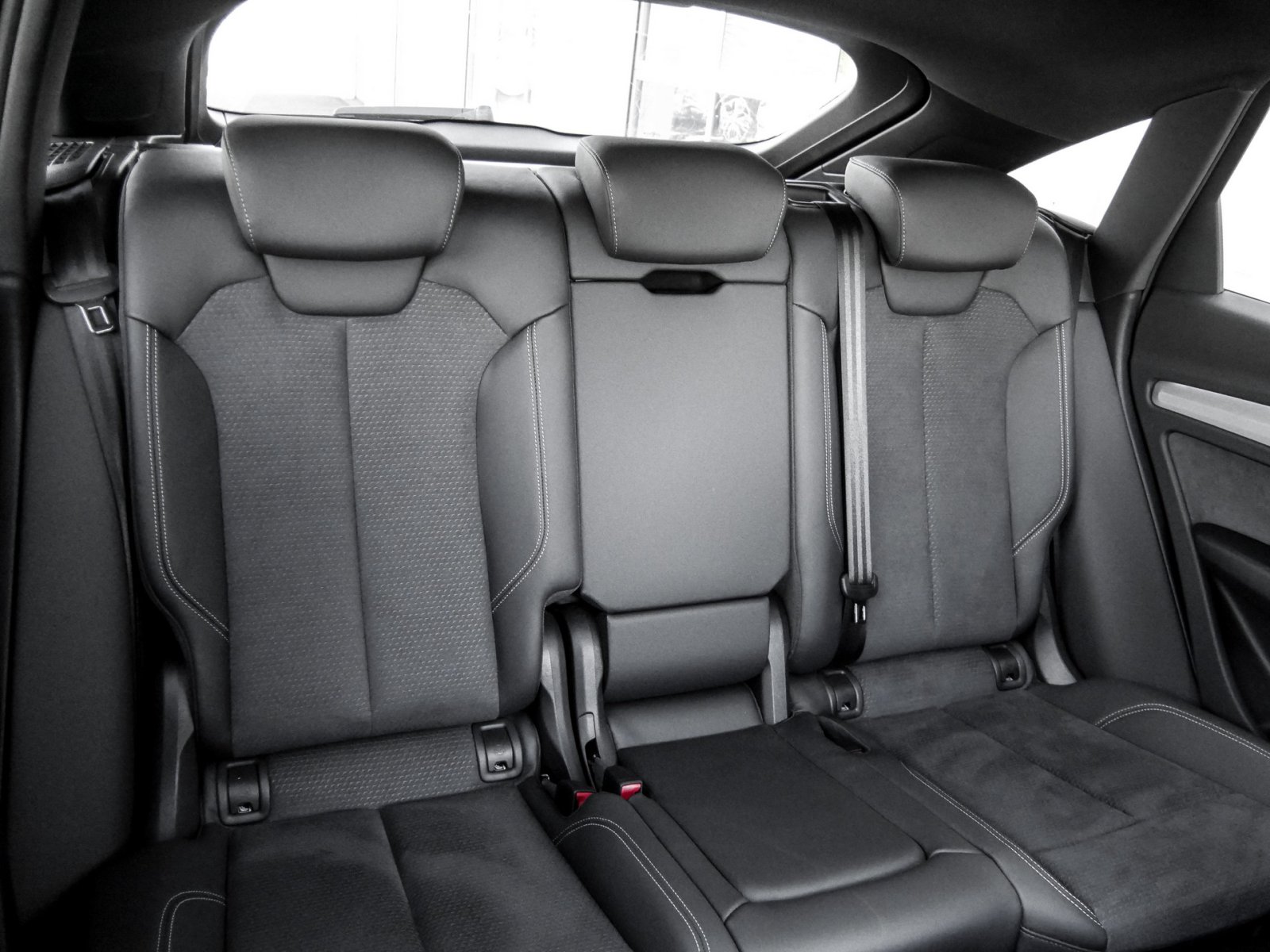 Audi Q5 Sportback 45 quattro S LINE PANO AHK ACC LM21