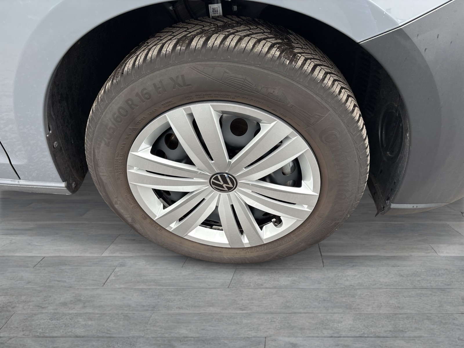 Volkswagen Caddy 1.5 Kombi NAVI CAM AHK-VORBEREITUNG SITZHZ