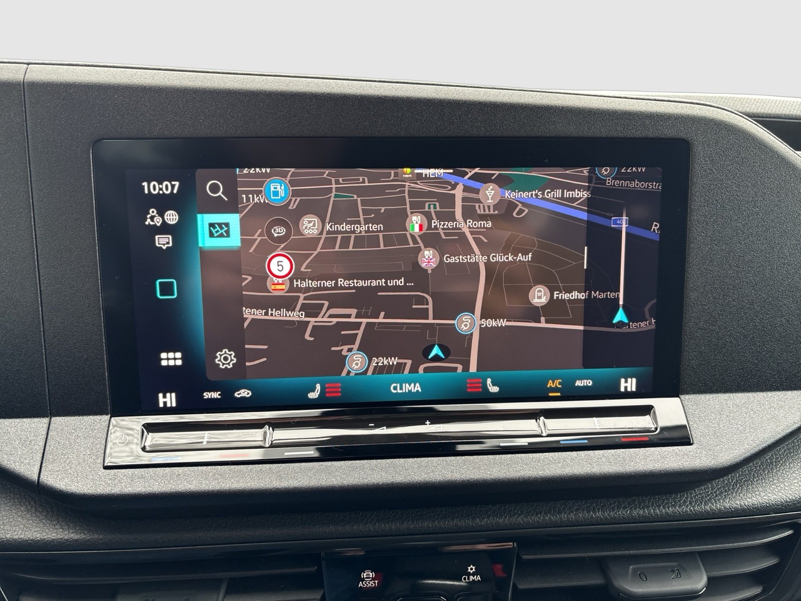 Volkswagen Caddy 1.5 Kombi NAVI CAM AHK-VORBEREITUNG SITZHZ